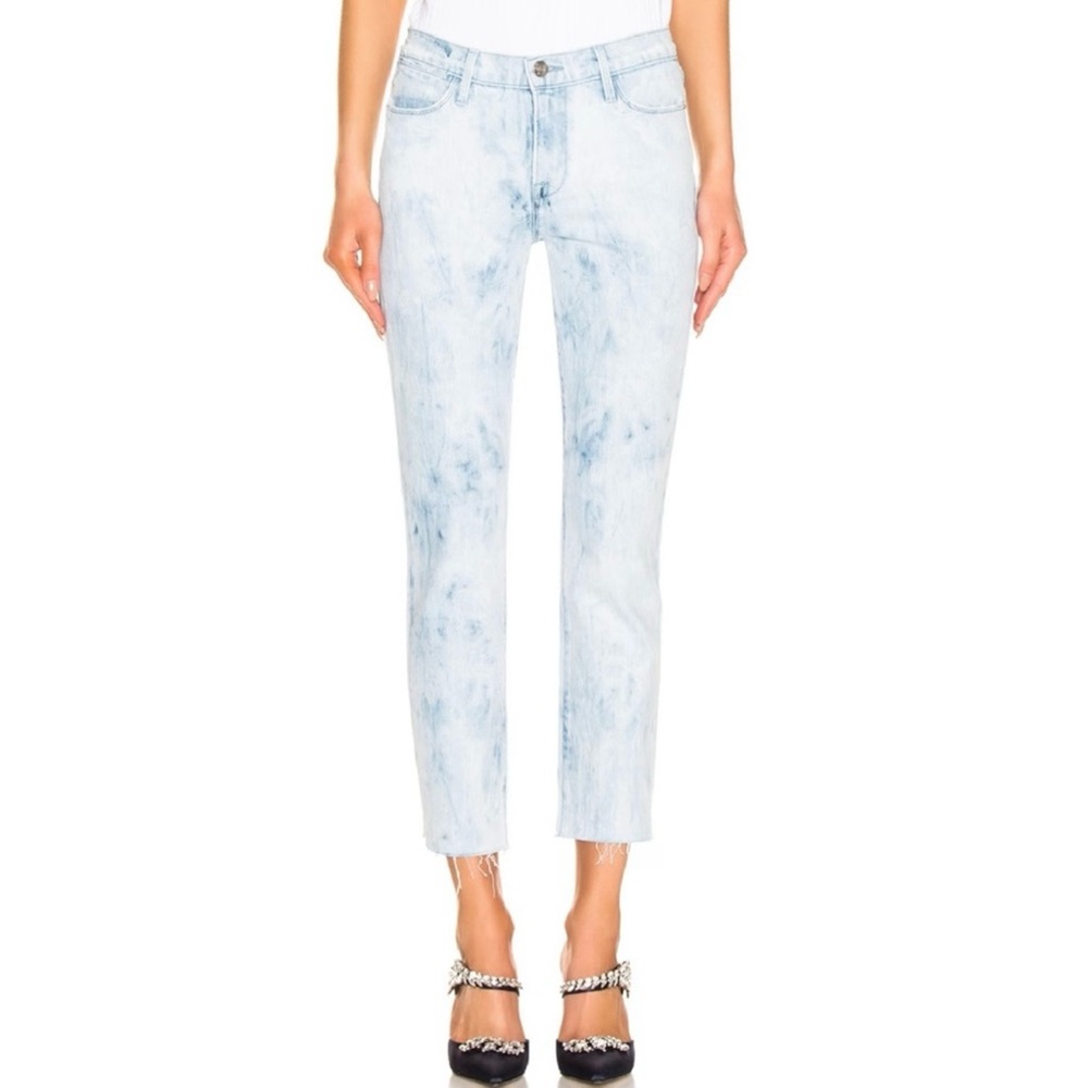 NEW FRAME REVOLVE DISTRESSED STRAIGHT LEG JEANS